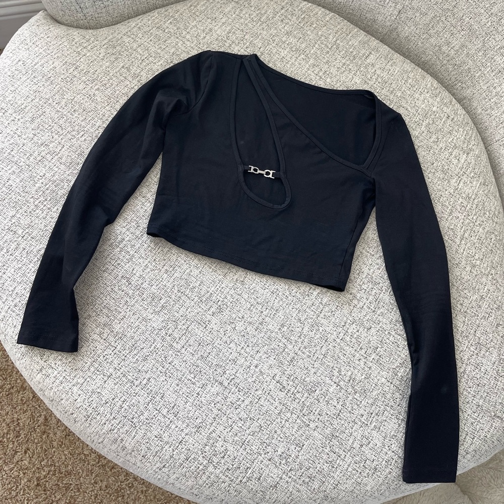 Black Cropped Long Sleeve